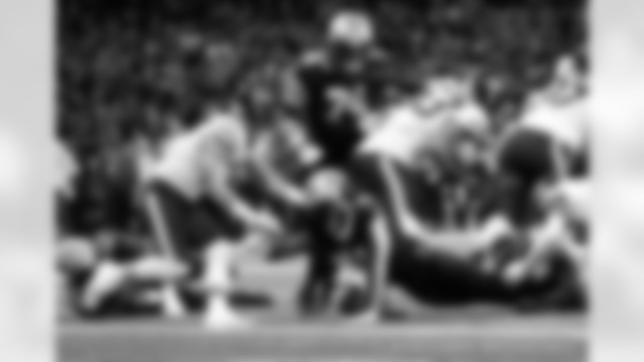 Check out the game action shots from the New Orleans Saints game against the Chicago Bears in Week 9 of the 2023 NFL season.