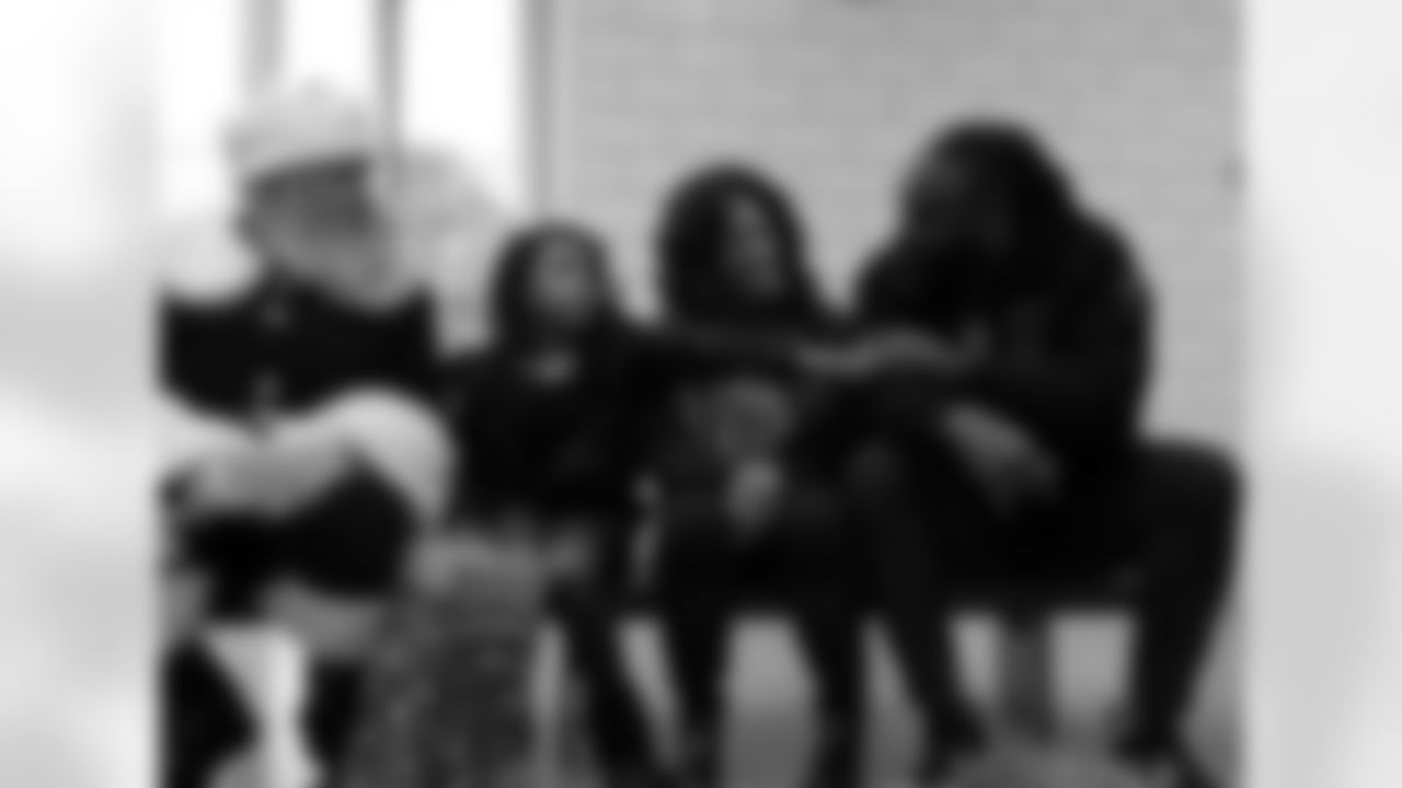 New Orleans Saints linebacker Demario Davis and his wife Tamela, through their Devoted Dreamers Foundation, teamed up with the Beignet Fest Foundation to gift holiday presents to 50 kids from Camp Benny on Wednesday, Dec. 10, 2025.