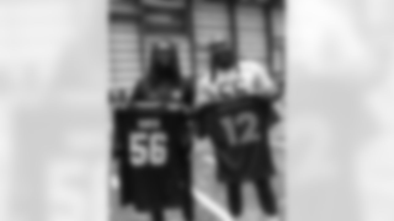 New Orleans Saints head coach Kellen Moore and Saints players welcomed the Paris Musketeers to the Ochsner Sports Performance Center on Saturday, November 22, 2025.