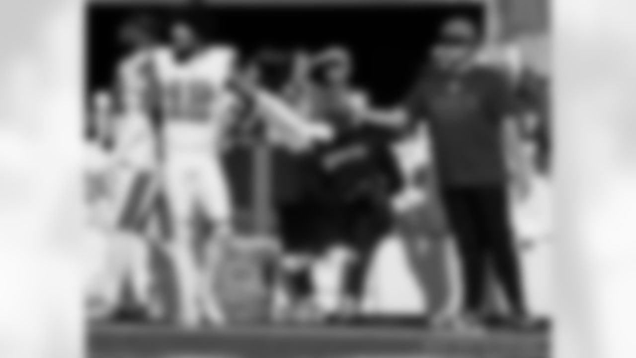 Check out the game action photos from the New Orleans Saints game against the Carolina Panthers for Week 10 of the 2025 NFL season on Nov. 9, 2025 at Bank of America Stadium.