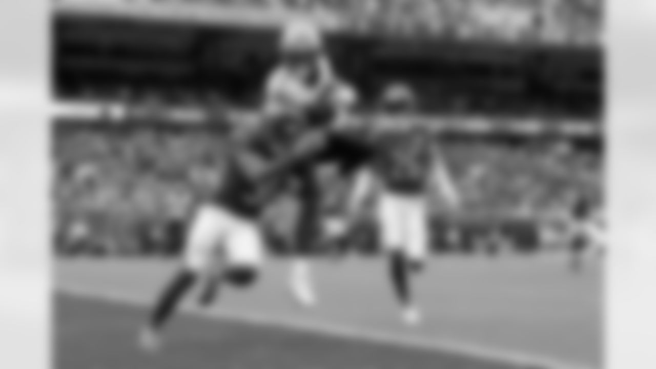 Check out the game action photos from the New Orleans Saints game against the Chicago Bears for Week 7 of the 2025 NFL season on Oct. 19, 2025 at Soldier Field.