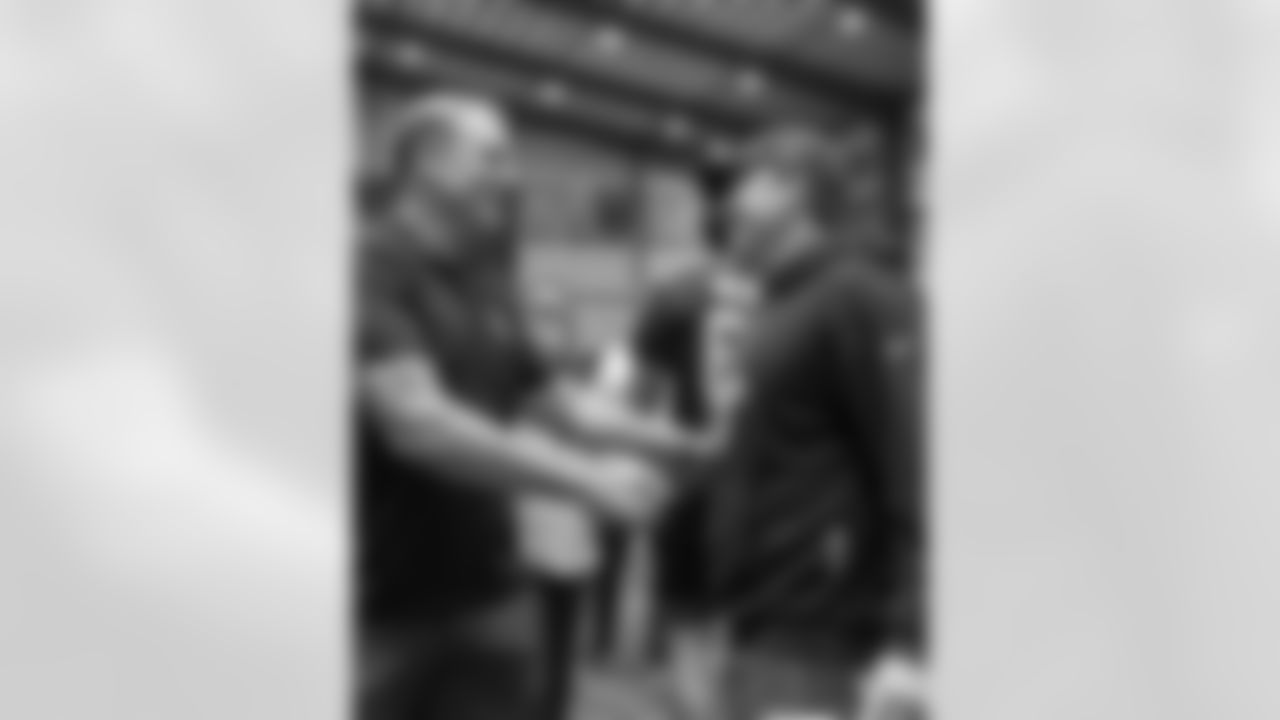 New Orleans Saints head coach Kellen Moore and Saints players welcomed the Paris Musketeers to the Ochsner Sports Performance Center on Saturday, November 22, 2025.