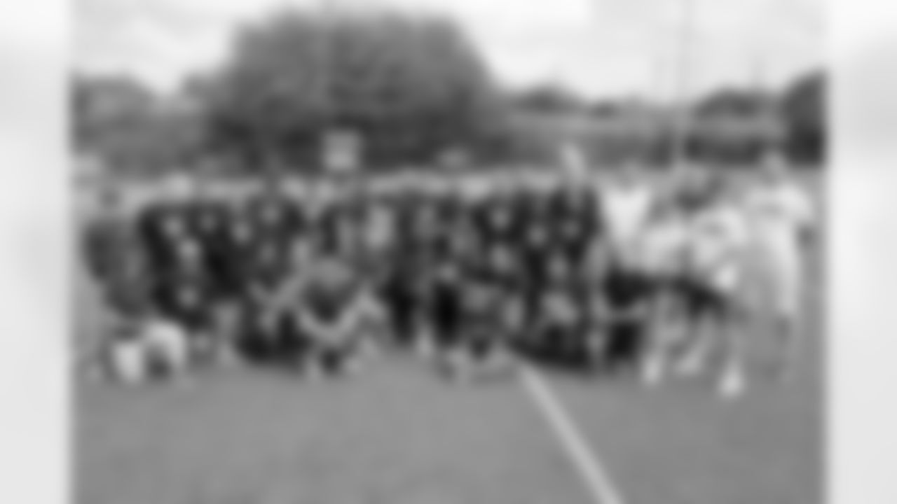 New Orleans Saints linebacker Demario Davis joined young athletes for a Play Football Experience and Flag Football clinic in Paris, France on Saturday, July 12, 2025.