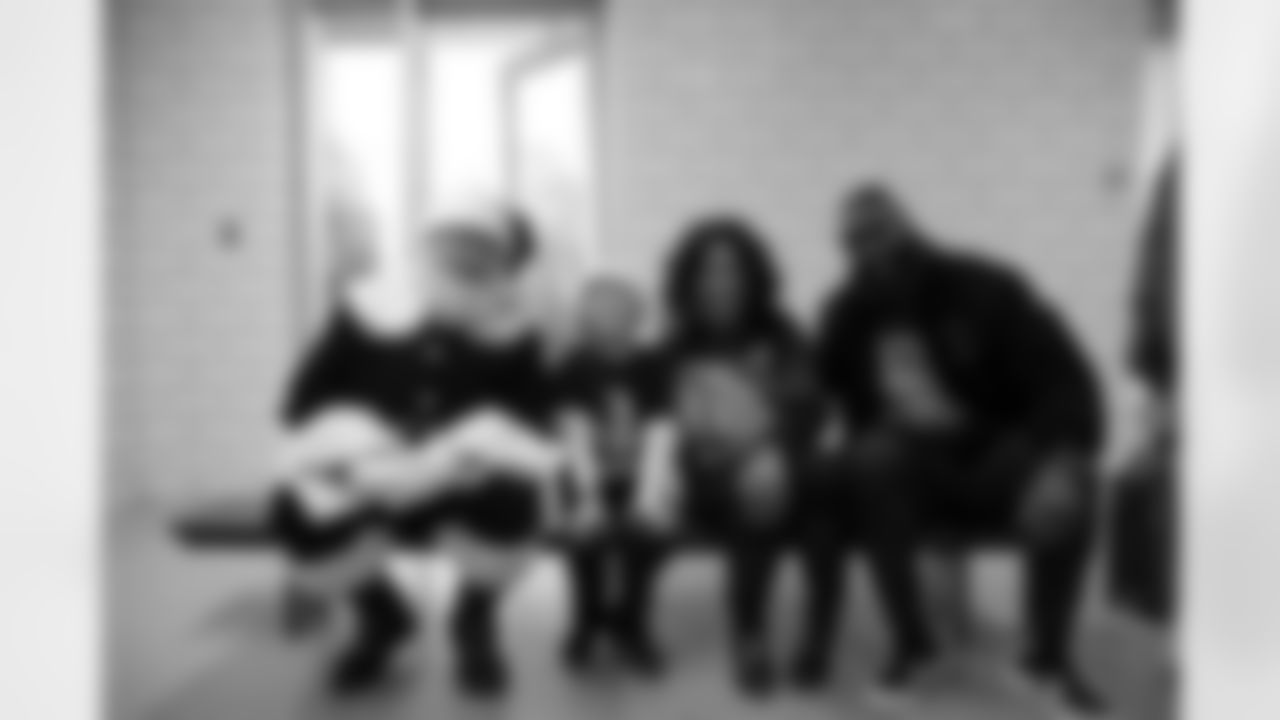 New Orleans Saints linebacker Demario Davis and his wife Tamela, through their Devoted Dreamers Foundation, teamed up with the Beignet Fest Foundation to gift holiday presents to 50 kids from Camp Benny on Wednesday, Dec. 10, 2025.