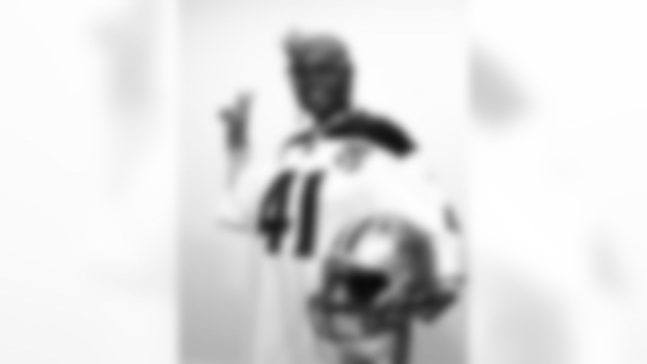 New Orleans Saints defensive end Cam Jordan surprised Angela "Mrs. Big O" Austin, our 2025 Saints Fan of the Year at the Ochsner Sports Performance Center. Angela will represent Saints fans at Super Bowl LX in San Francisco.