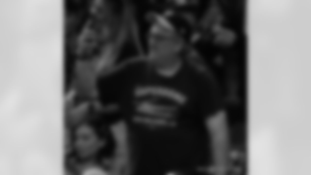 Check out the fan photos from the New Orleans Saints game against the New York Jets for Week 16 of the 2025 NFL season on Dec. 21, 2025 at the Caesars Superdome.