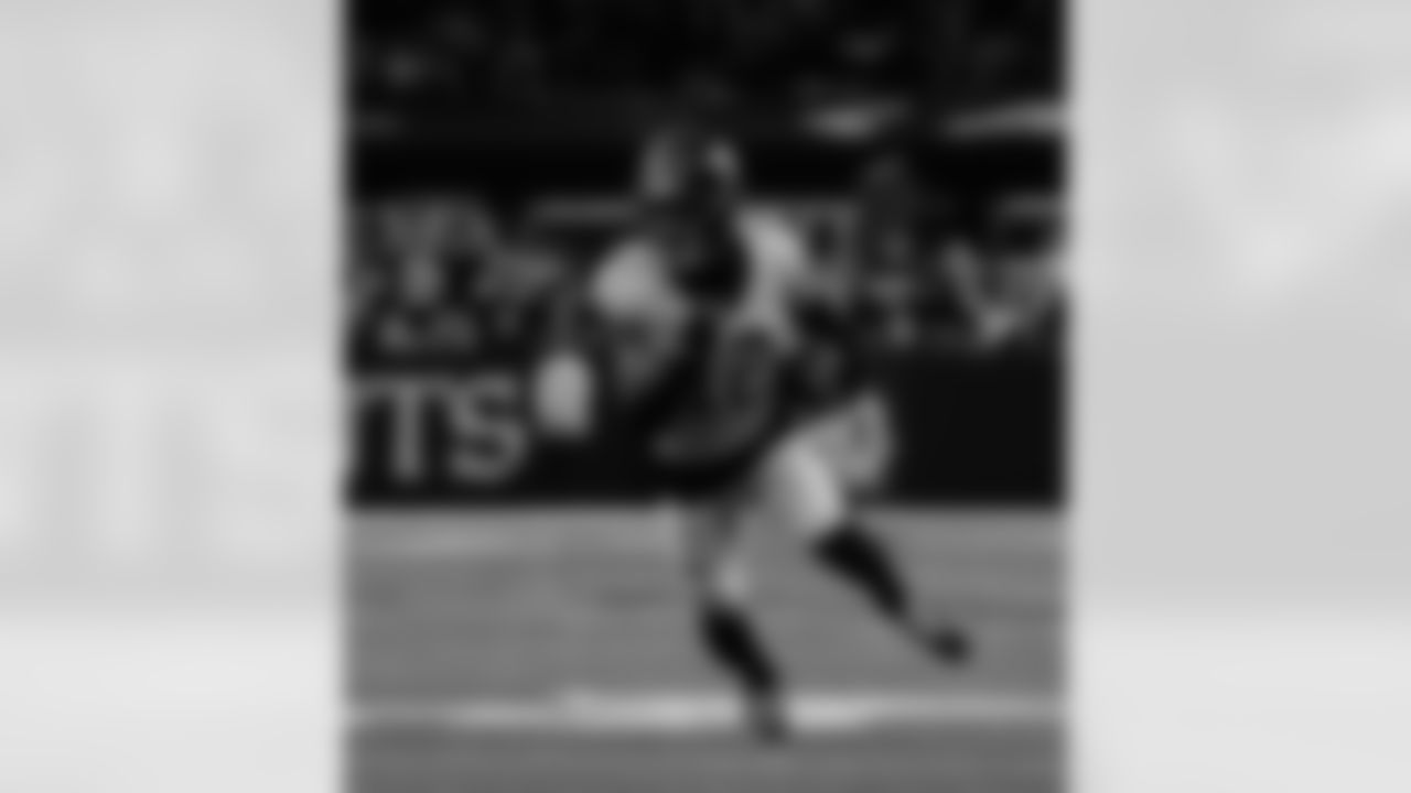 Check out the game action photos from the New Orleans Saints game against the New York Jets for Week 16 of the 2025 NFL season on Dec. 21, 2025 at the Caesars Superdome.