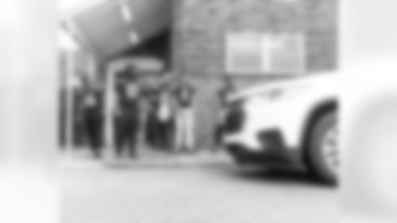 New Orleans Saints defensive tackle Davon Godchaux hosted a Thanksgiving turkey distribution for local residents at the COPAC Community Center on Nov. 25, 2025. The Plaquemine High School football team assisted Godchaux in the giveaway.