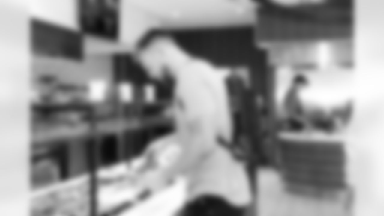 gallery-cafeteria-reopening-11-26-24-02