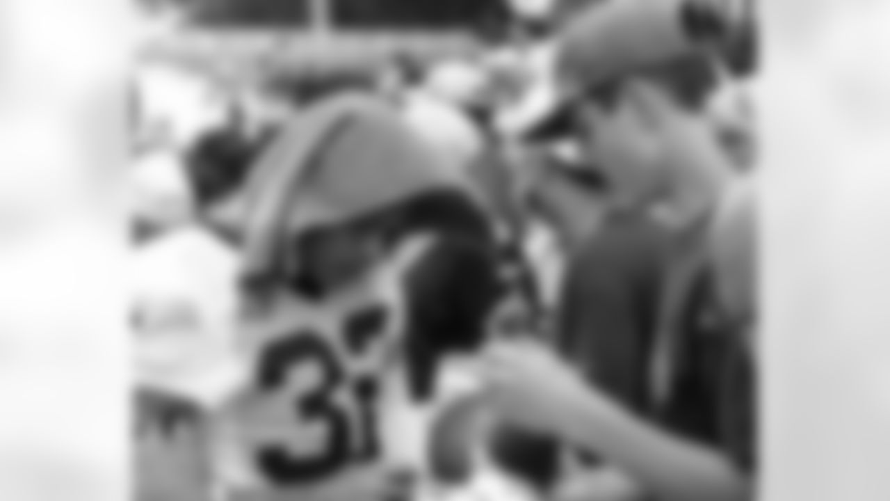 New Orleans Saints players greeted fans and signed autographs during Day 1 of 2025 Saints Minicamp at the Ochsner Sports Performance Center on Tuesday, June 10.