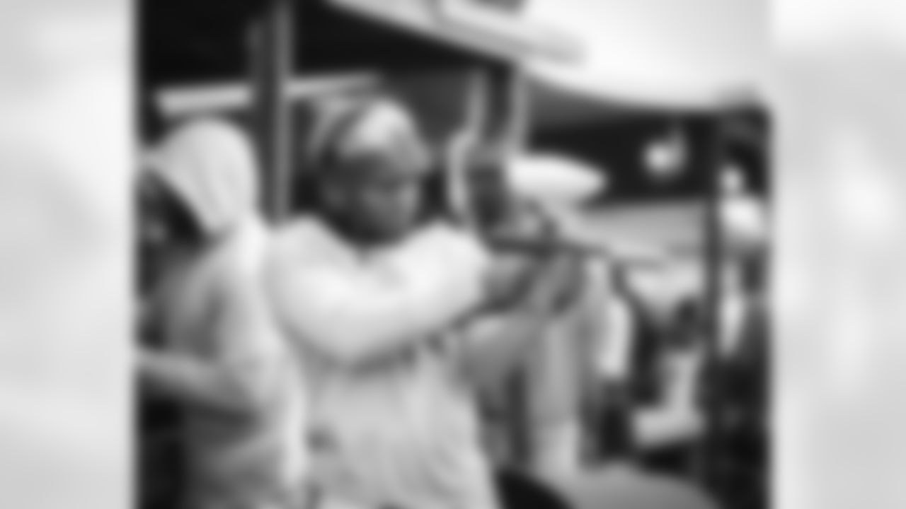 New Orleans Saints players and coaches took their skills to the paintball fields and enjoyed an afternoon of team bonding during the 2025 offseason.