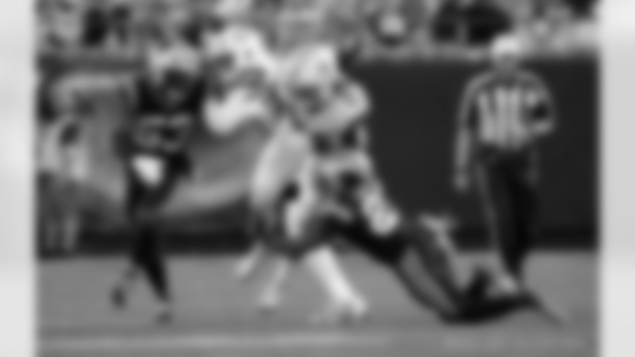 Check out the game action photos from the New Orleans Saints game against the Carolina Panthers for Week 10 of the 2025 NFL season on Nov. 9, 2025 at Bank of America Stadium.