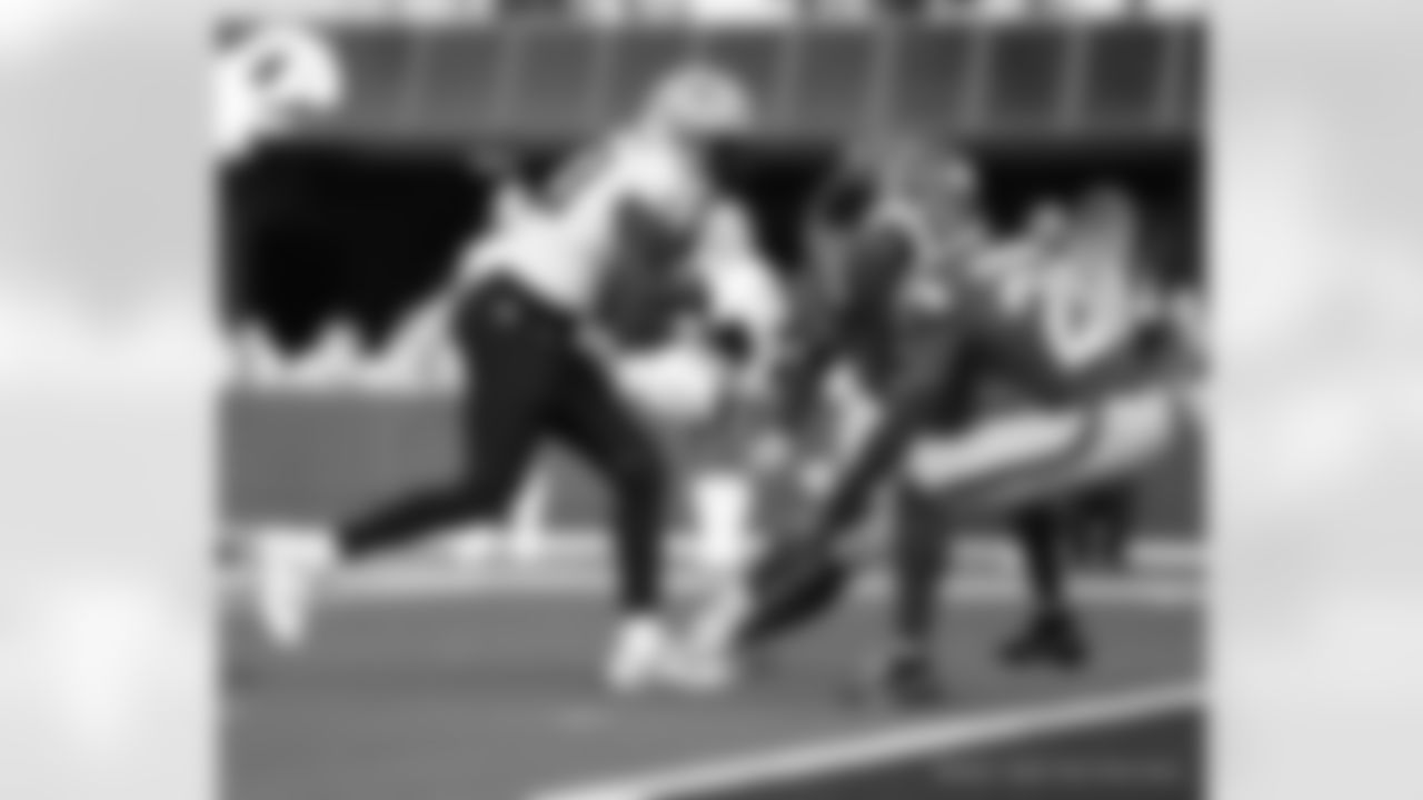 Check out the game action photos from the New Orleans Saints game against the Los Angeles Rams for Week 9 of the 2025 NFL season on Nov. 2, 2025 at SoFi Stadium.