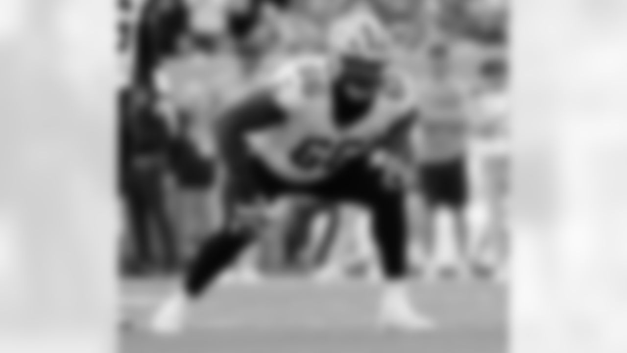 Check out the game action photos from the New Orleans Saints game against the Tennessee Titans for Week 17 of the 2025 NFL season on Dec. 28, 2025 at Nissan Stadium.