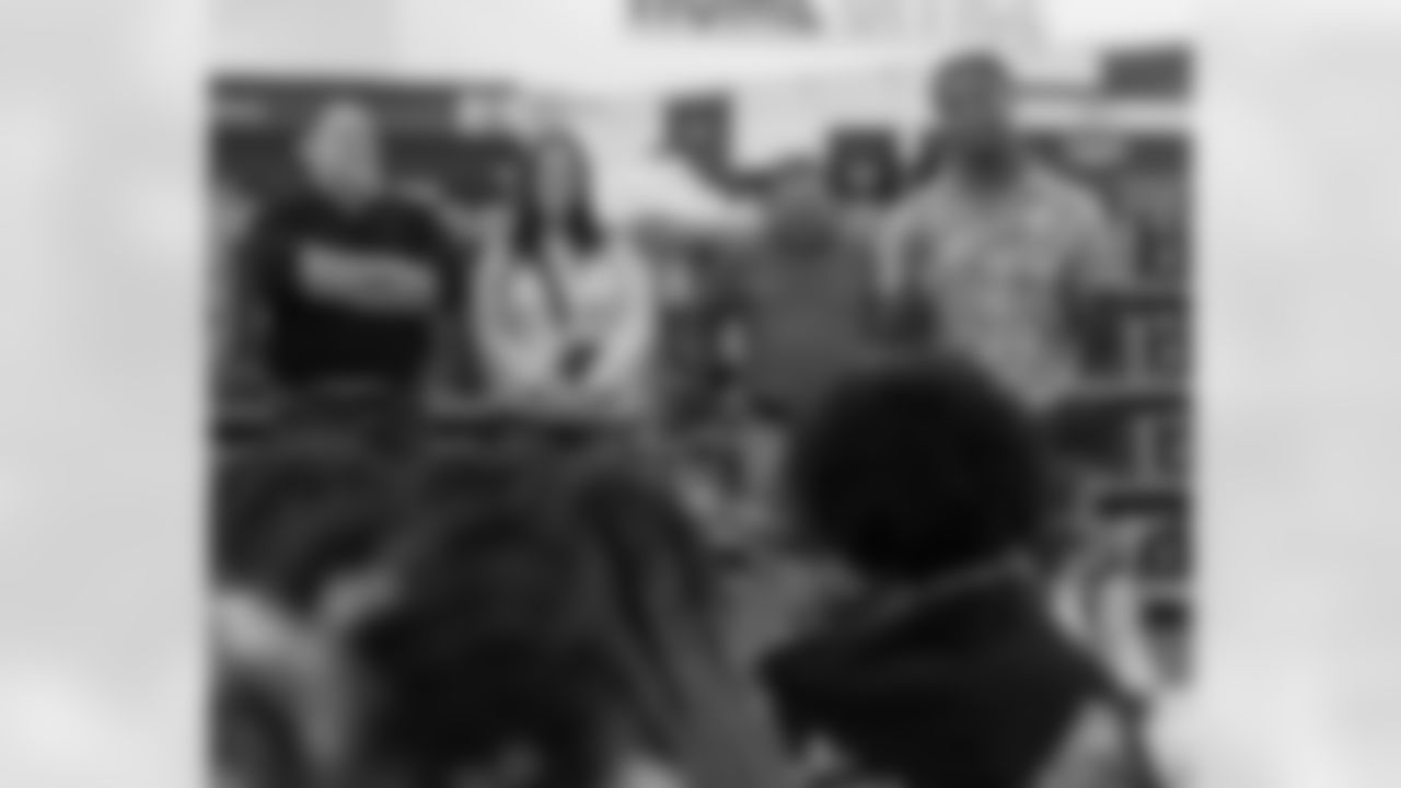 New Orleans Saints safety Justin Reid teamed up with Heroes of New Orleans for their annual holiday blitz shopping spree on Monday, Dec. 15, 2025.