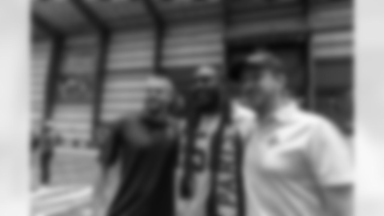 New Orleans Saints head coach Kellen Moore and Saints players welcomed the Paris Musketeers to the Ochsner Sports Performance Center on Saturday, November 22, 2025.