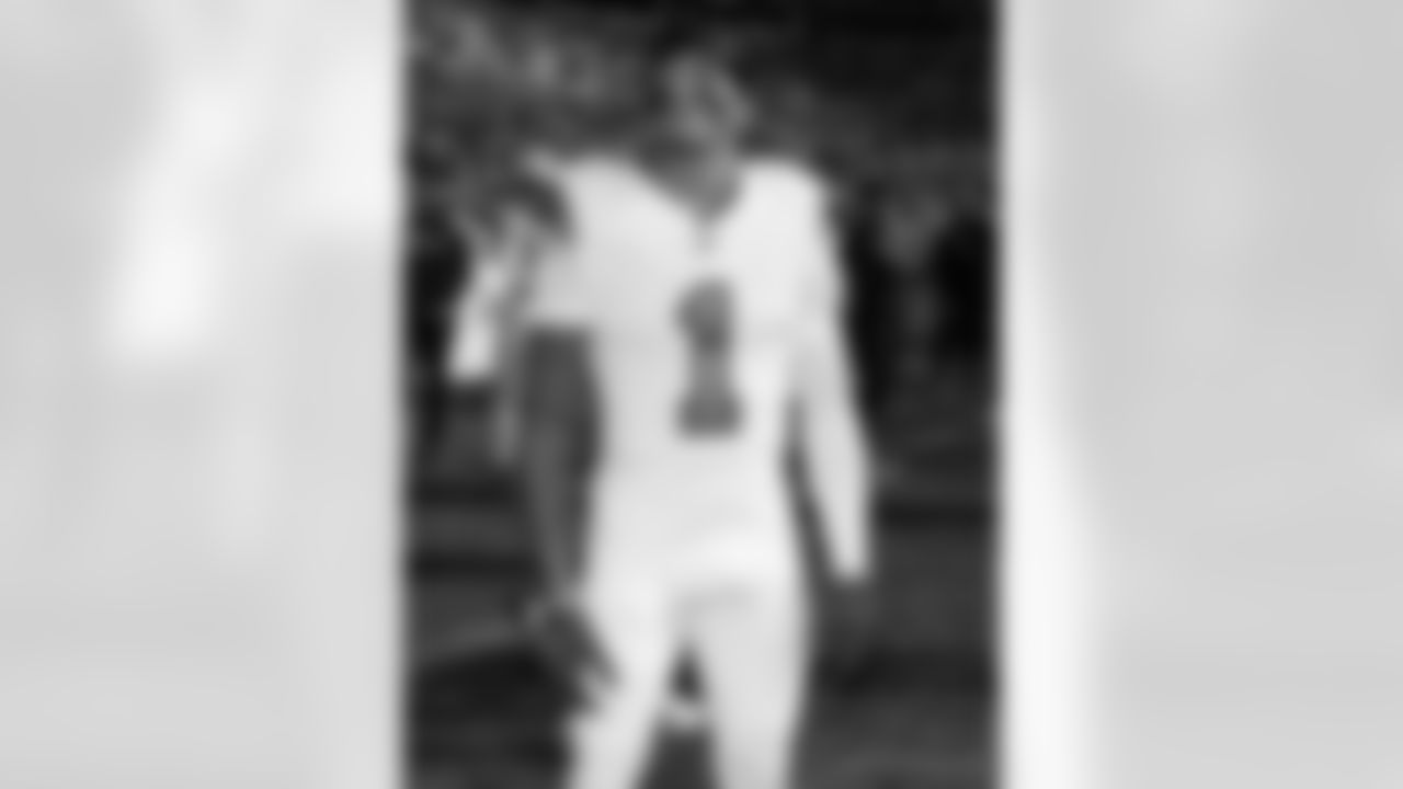 Check out the pregame photos from the New Orleans Saints game against the Carolina Panthers for Week 10 of the 2025 NFL season on Nov. 9, 2025 at Bank of America Stadium.