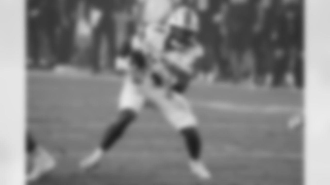 Check out photos of New Orleans Saints 6th round draft pick Devin Neal, running back from Kansas, drafted 184th overall in the 2025 NFL Draft.