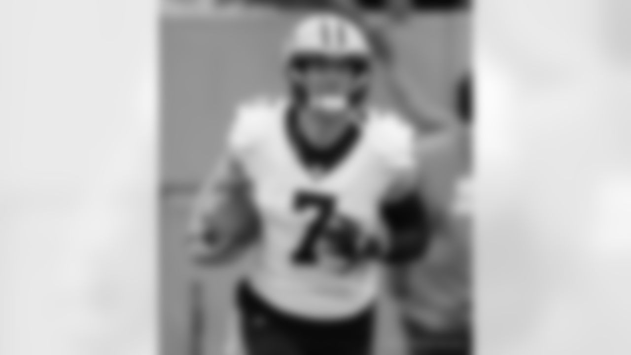 Check out the pregame photos from the New Orleans Saints game against the Tennessee Titans for Week 17 of the 2025 NFL season on Dec. 28, 2025 at Nissan Stadium.