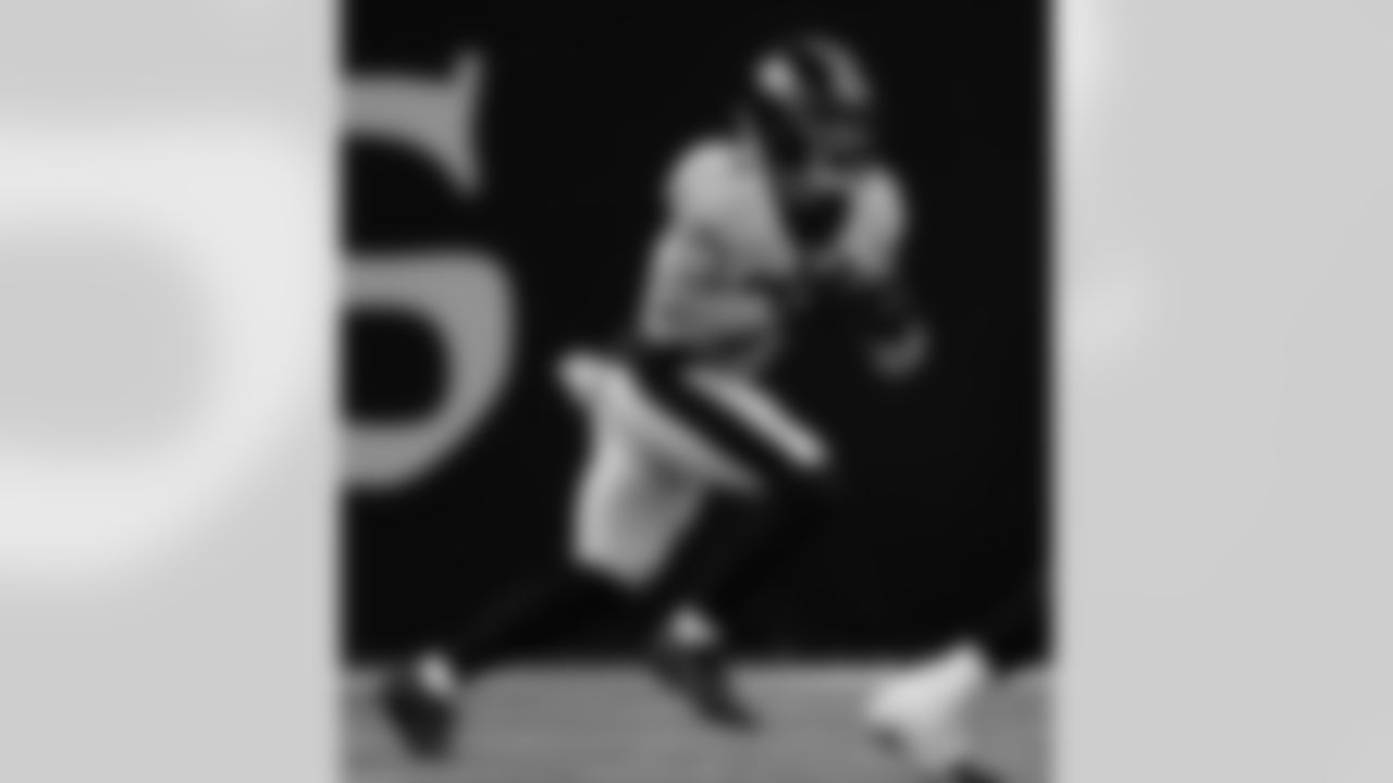 Check out the game action photos from the New Orleans Saints game against the New York Jets for Week 16 of the 2025 NFL season on Dec. 21, 2025 at the Caesars Superdome.