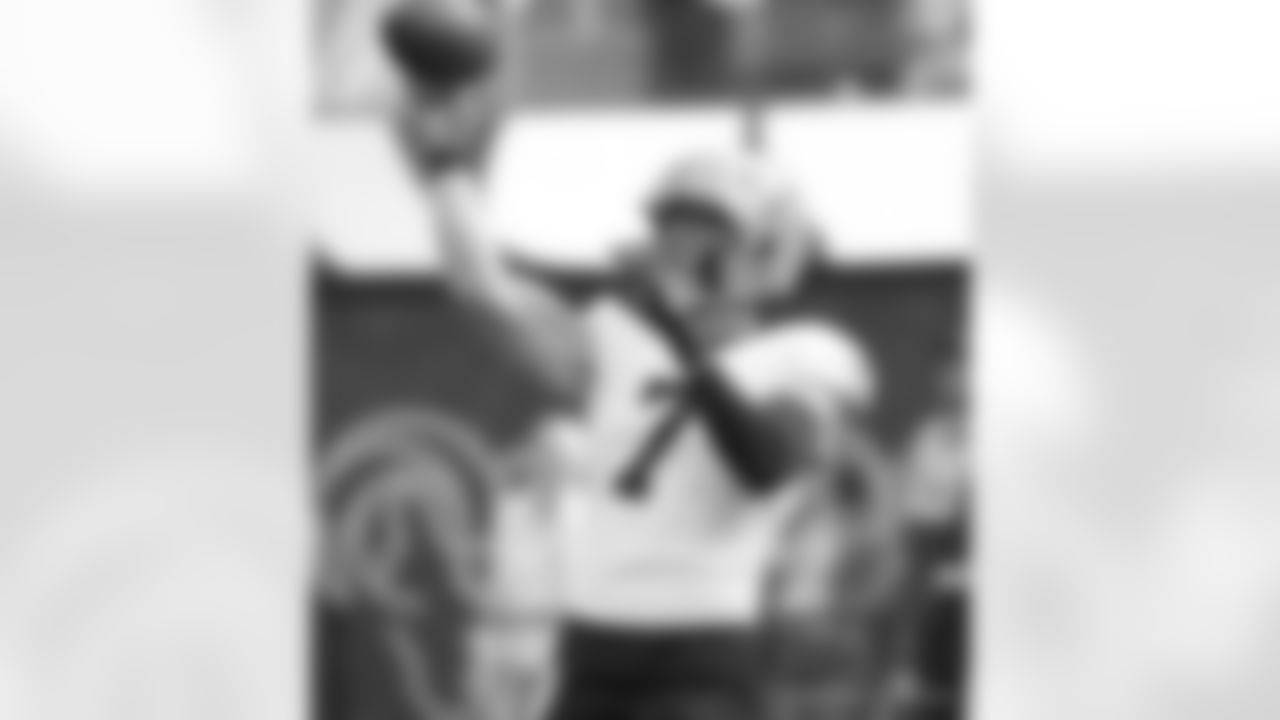 Check out the pregame photos from the New Orleans Saints game against the Los Angeles Rams for Week 9 of the 2025 NFL season on Nov. 2, 2025 at SoFi Stadium.