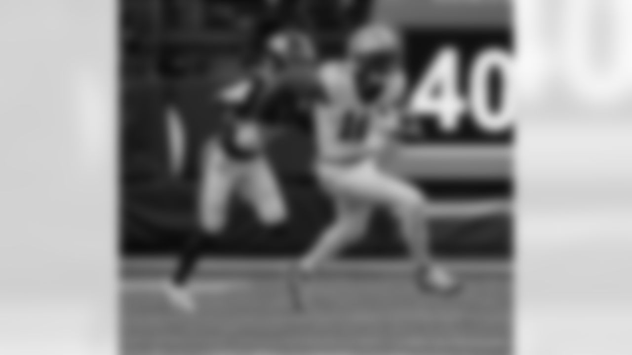 WR Marquez Valdes-Scantling (10) runs with the ball during the New Orleans Saints game against the New York Giants for Week 14 of the 2024 NFL Season on Dec. 8, 2024 at MetLife Stadium.