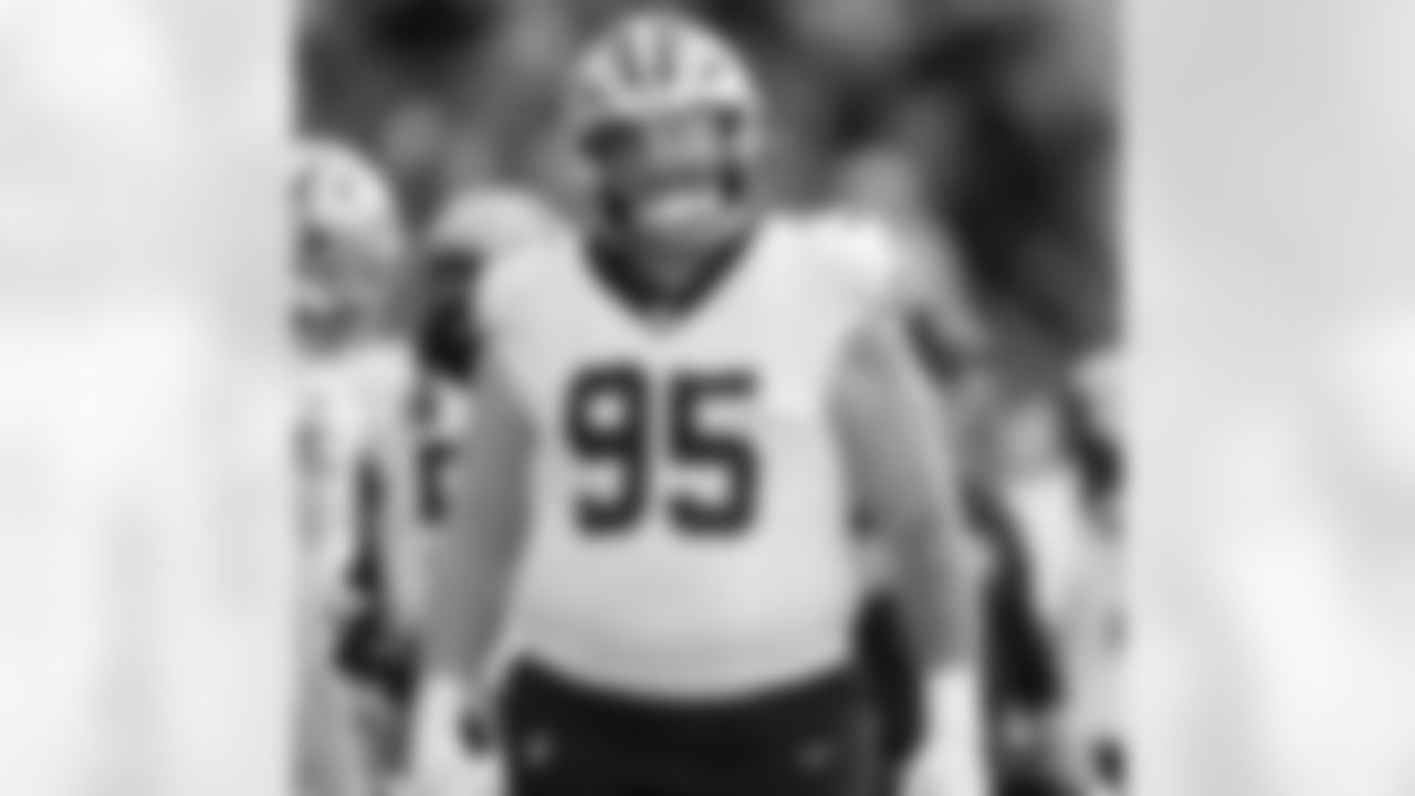 Check out the game action photos from the New Orleans Saints game against the Tennessee Titans for Week 17 of the 2025 NFL season on Dec. 28, 2025 at Nissan Stadium.