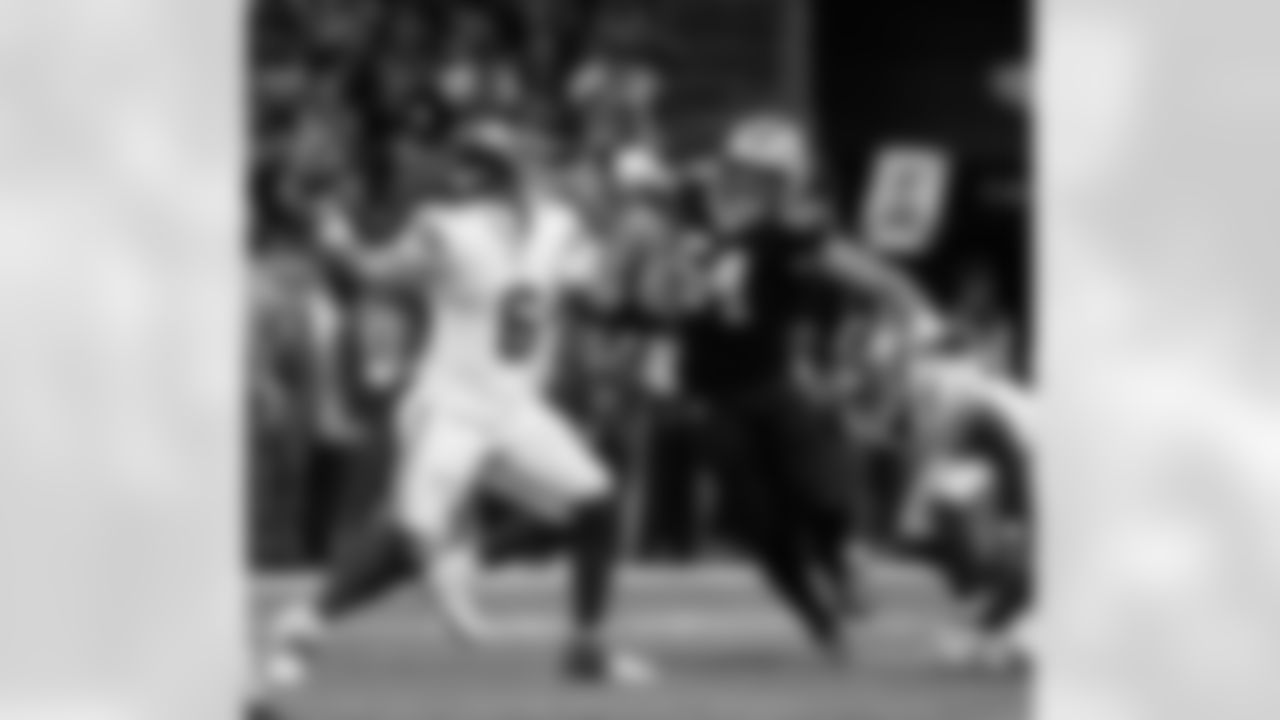 Check out the game action photos from the New Orleans Saints game against the New York Giants for Week 5 of the 2025 NFL season on Oct. 5, 2025 at Caesars Superdome.