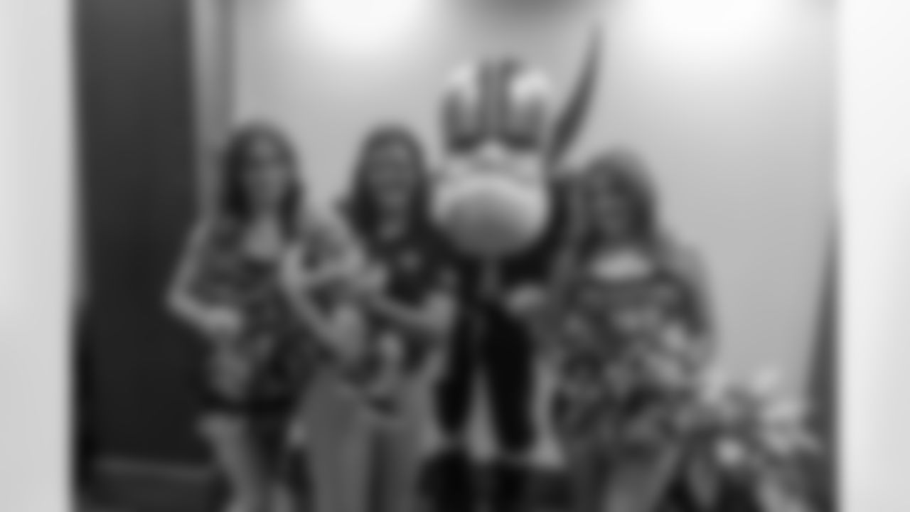 The New Orleans Saints and Ochsner hosted a blood drive at Ochsner Health Center - Lapalco on Wednesday, October 8, 2025, with members of the Saints Cheer Krewe and Sir Saint making an appearance.