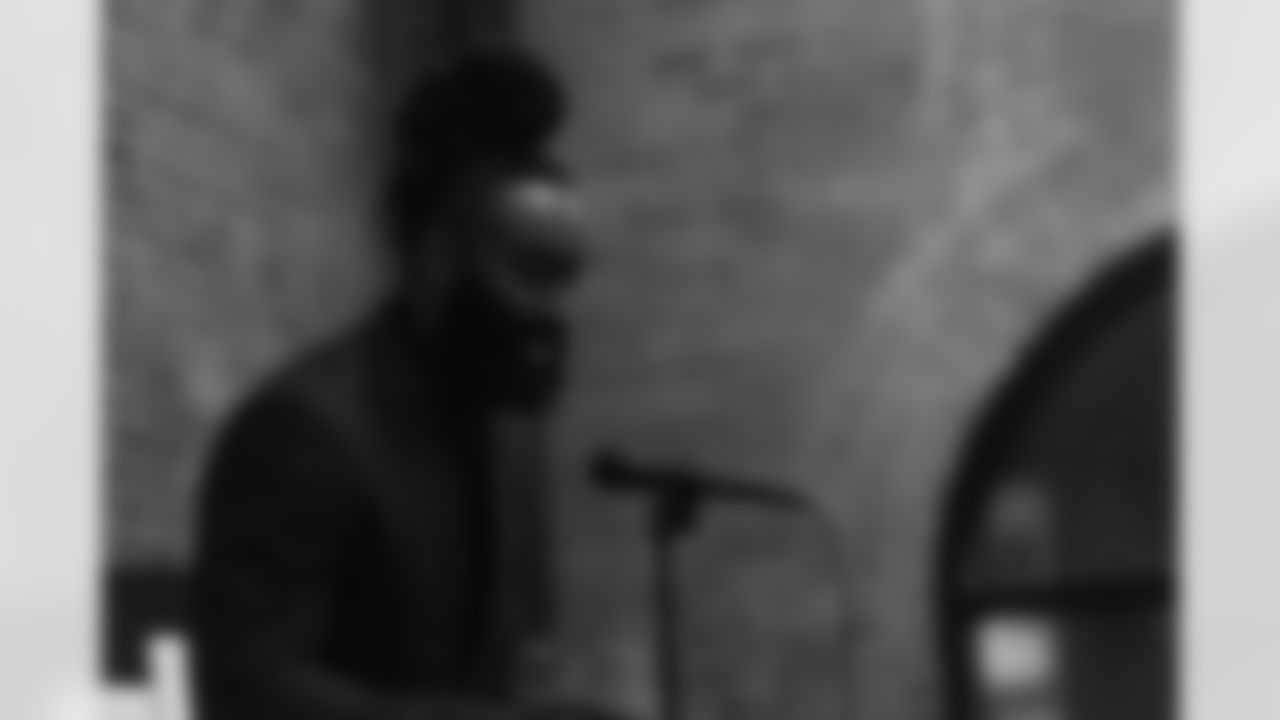 New Orleans Saints linebacker Demario Davis was the guest of honor at Big Brothers Big Sisters' open house on Monday, October 27, celebrating the launch of the organization's new New Orleans location in support of its mentorship program.