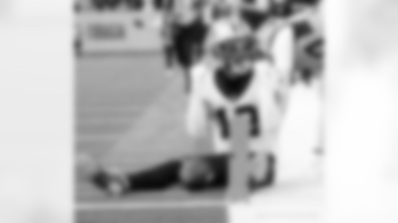 Check out the game action photos from the New Orleans Saints game against the Tennessee Titans for Week 17 of the 2025 NFL season on Dec. 28, 2025 at Nissan Stadium.