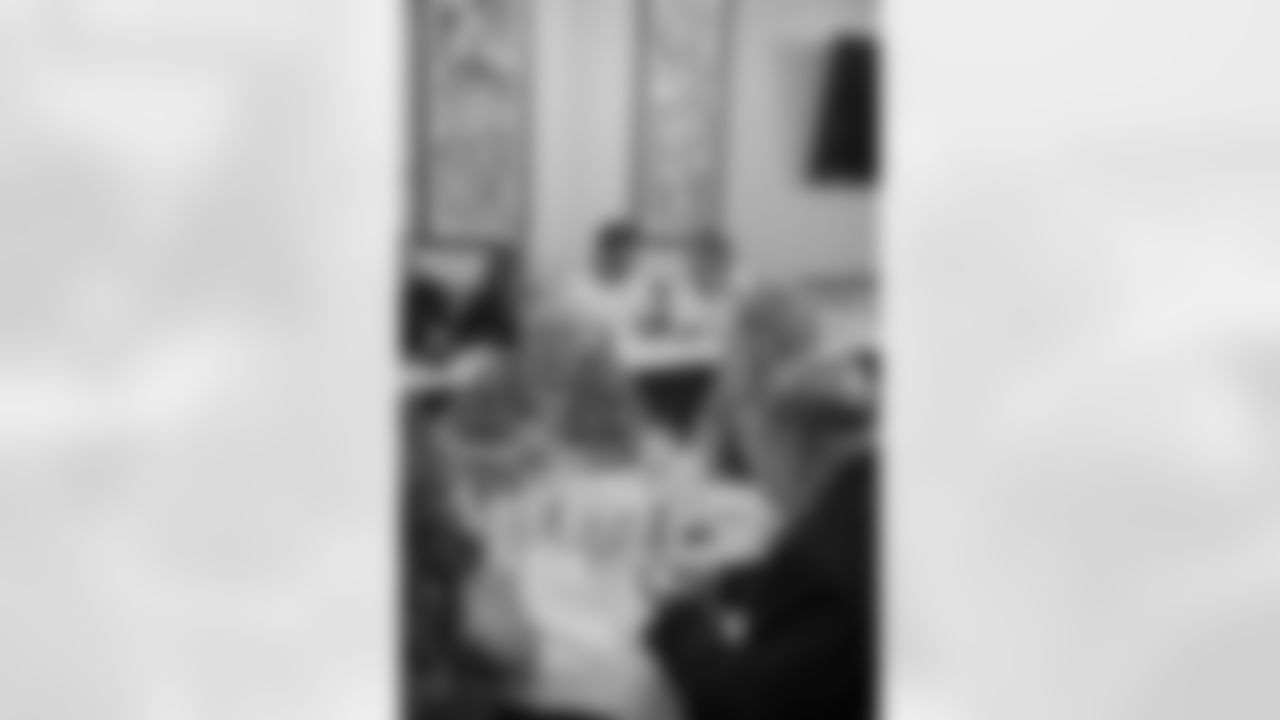 New Orleans Saints linebacker Danny Stutsman joined the Touchdown Club of New Orleans for a dinner meeting on Tuesday, Sept. 2, 2025.