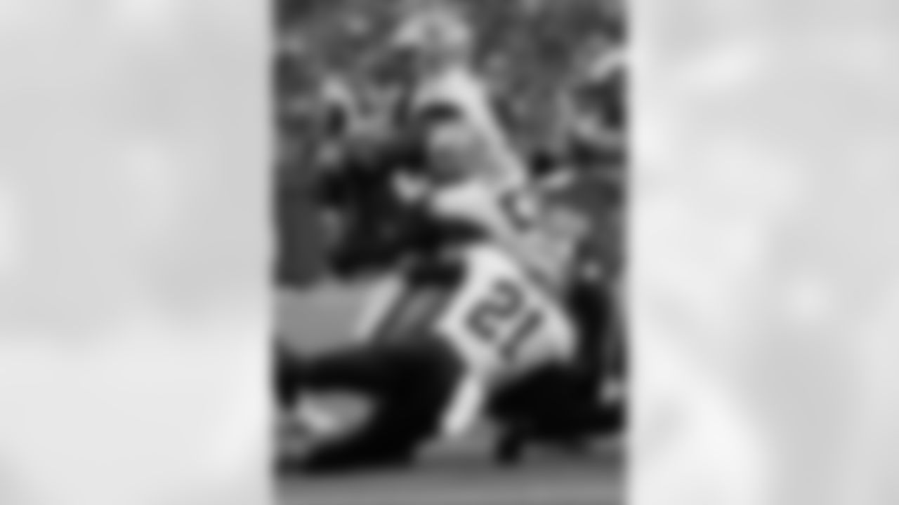 Check out the game action photos from the New Orleans Saints game against the Los Angeles Rams for Week 9 of the 2025 NFL season on Nov. 2, 2025 at SoFi Stadium.