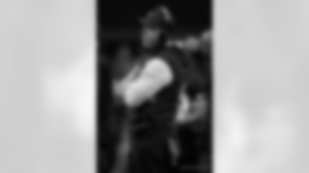 Check out the game action photos from the New Orleans Saints game against the Atlanta Falcons for Week 18 of the 2025 NFL season on Jan. 4, 2026 at Mercedes-Benz Stadium.