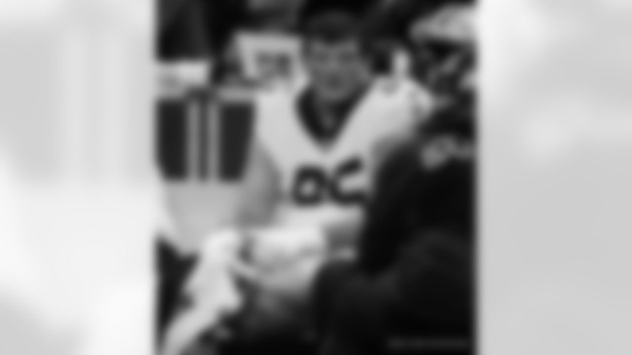 Check out the game action photos from the New Orleans Saints game against the Atlanta Falcons for Week 18 of the 2025 NFL season on Jan. 4, 2026 at Mercedes-Benz Stadium.