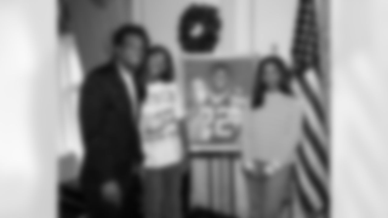 The New Orleans Saints honored Tracy Porter and Brett Maxie as the newest members inducted into the Saints Hall of Fame during a luncheon held on Friday, Dec. 12, 2025. Additionally, the late Ed Daniels was honored with the Joe Gemelli "Fleur de Lis" Award, and Steve Gleason received the inaugural Saints Hall of Fame Courage Award.