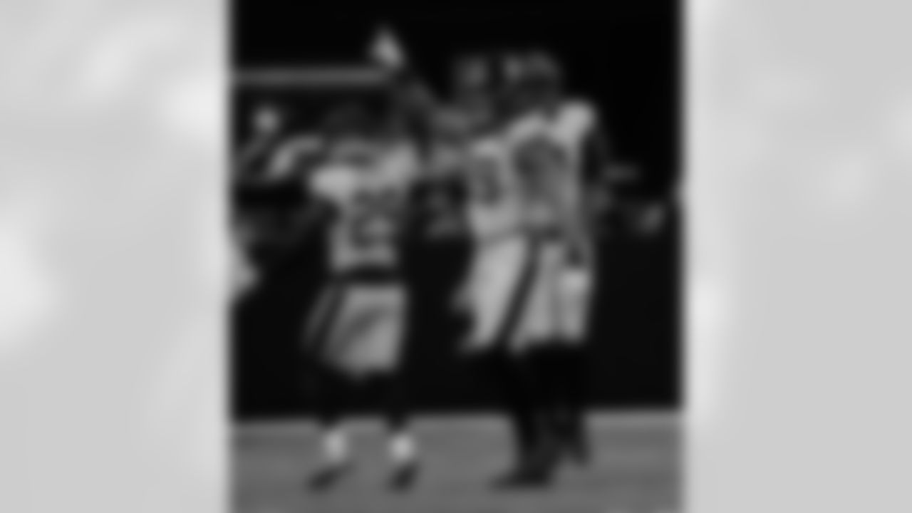 Check out the best photos of the New Orleans defense in their game against the New York Jets for Week 16 of the 2025 NFL season on Dec. 21, 2025, at Caesars Superdome.