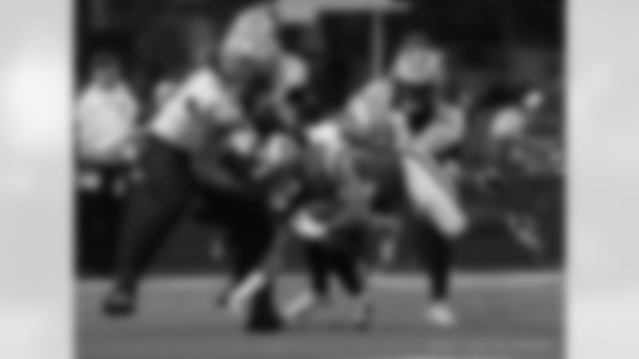 Check out the game action photos from the New Orleans Saints game against the Los Angeles Rams for Week 9 of the 2025 NFL season on Nov. 2, 2025 at SoFi Stadium.