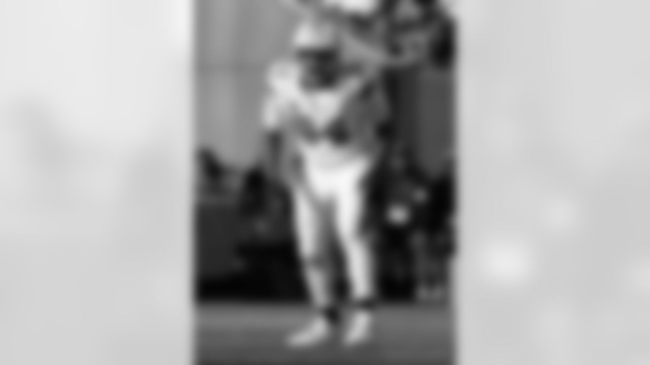 Check out the game action photos from the New Orleans Saints game against the Carolina Panthers for Week 10 of the 2025 NFL season on Nov. 9, 2025 at Bank of America Stadium.