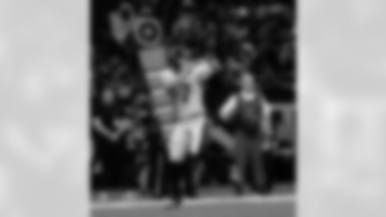 Check out the game action photos from the New Orleans Saints game against the New York Jets for Week 16 of the 2025 NFL season on Dec. 21, 2025 at the Caesars Superdome.