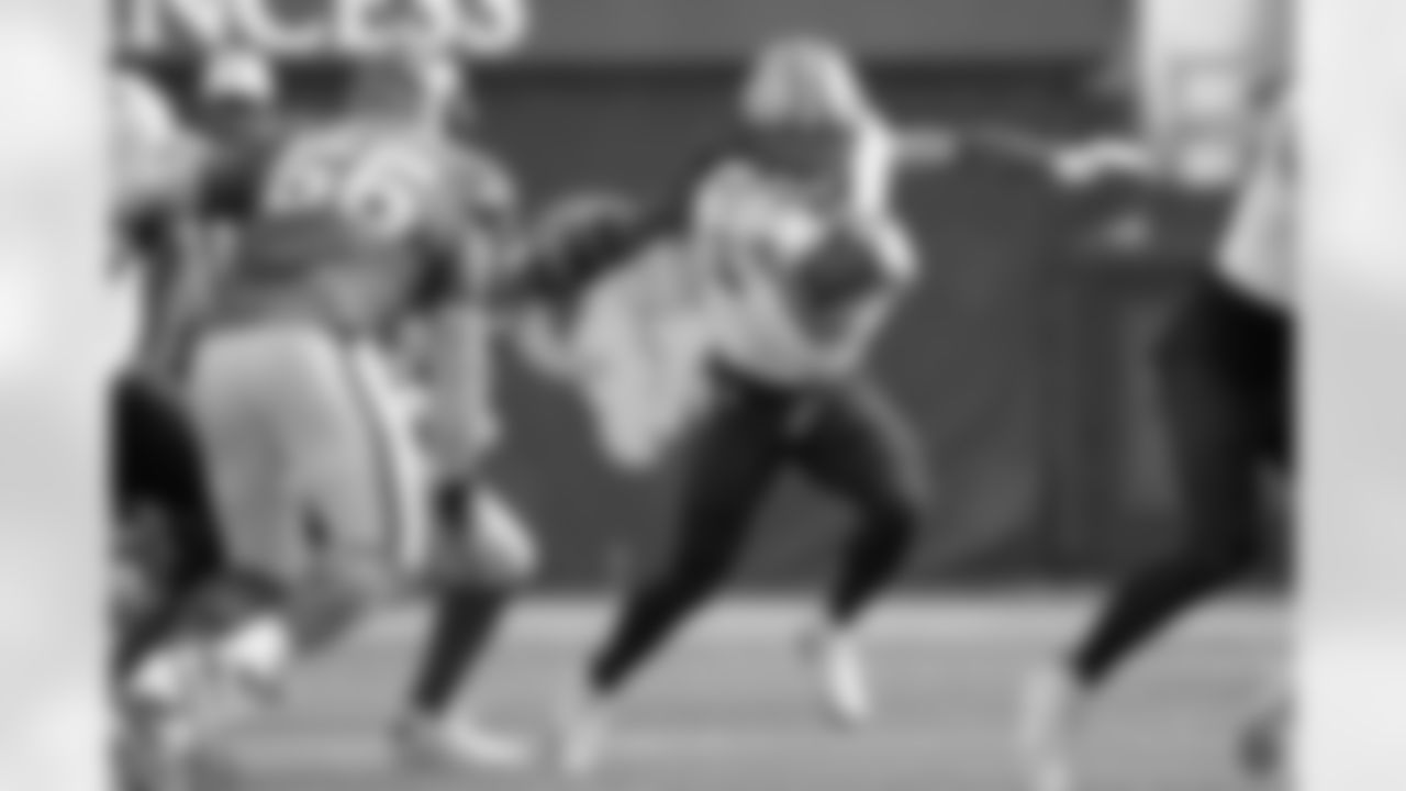 Check out the game action photos from the New Orleans Saints game against the Los Angeles Rams for Week 9 of the 2025 NFL season on Nov. 2, 2025 at SoFi Stadium.