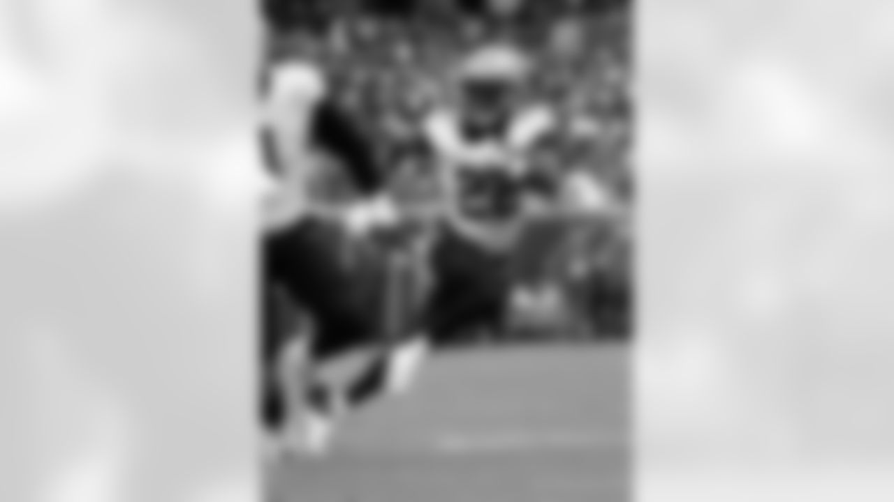 Check out the game action photos from the New Orleans Saints game against the Chicago Bears for Week 7 of the 2025 NFL season on Oct. 19, 2025 at Soldier Field.