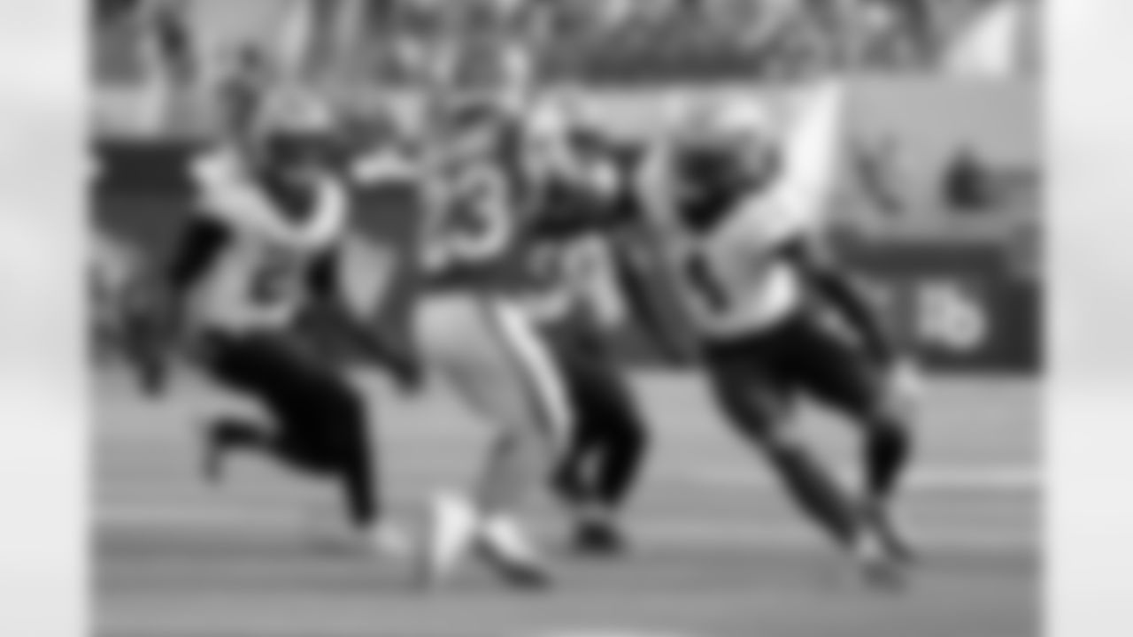 Check out the game action photos from the New Orleans Saints game against the Los Angeles Rams for Week 9 of the 2025 NFL season on Nov. 2, 2025 at SoFi Stadium.