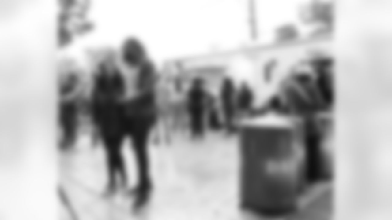 New Orleans Saints linebacker Demario Davis and his wife, Tamela's Devoted Dreamers Foundation hosted the annual "Dinner with the Davises" event at the Boys and Girls Club Gretna on Nov. 18, 2025.