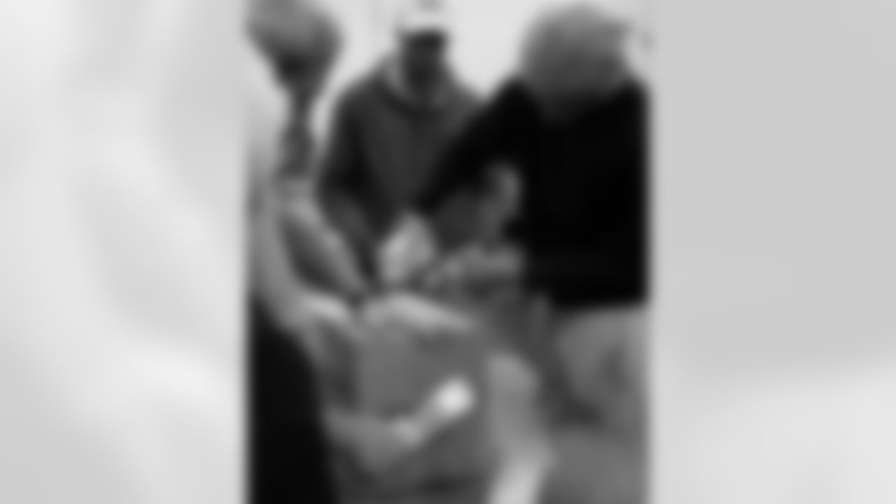 New Orleans Saints legend Devery Henderson joined LA Blue for a meal packing event for the local community, honoring the legacy of Martin Luther King Jr., on January 19, 2026.