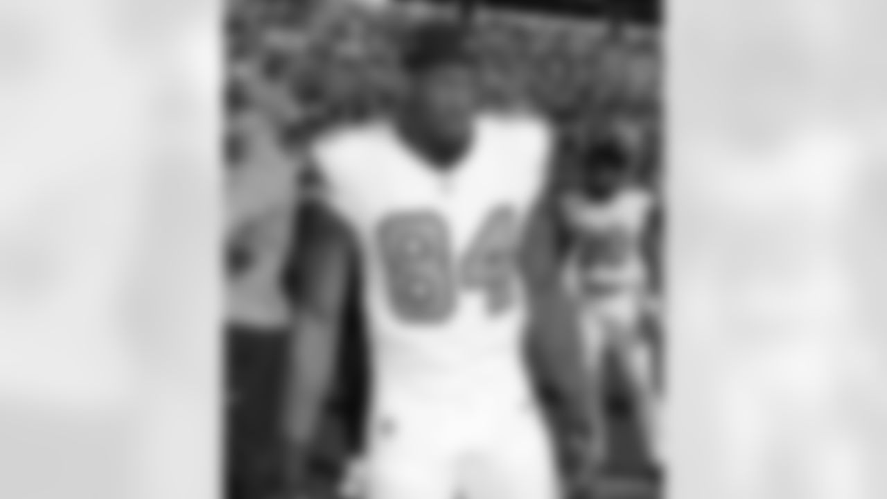 Check out the pregame photos from the New Orleans Saints game against the Carolina Panthers for Week 10 of the 2025 NFL season on Nov. 9, 2025 at Bank of America Stadium.