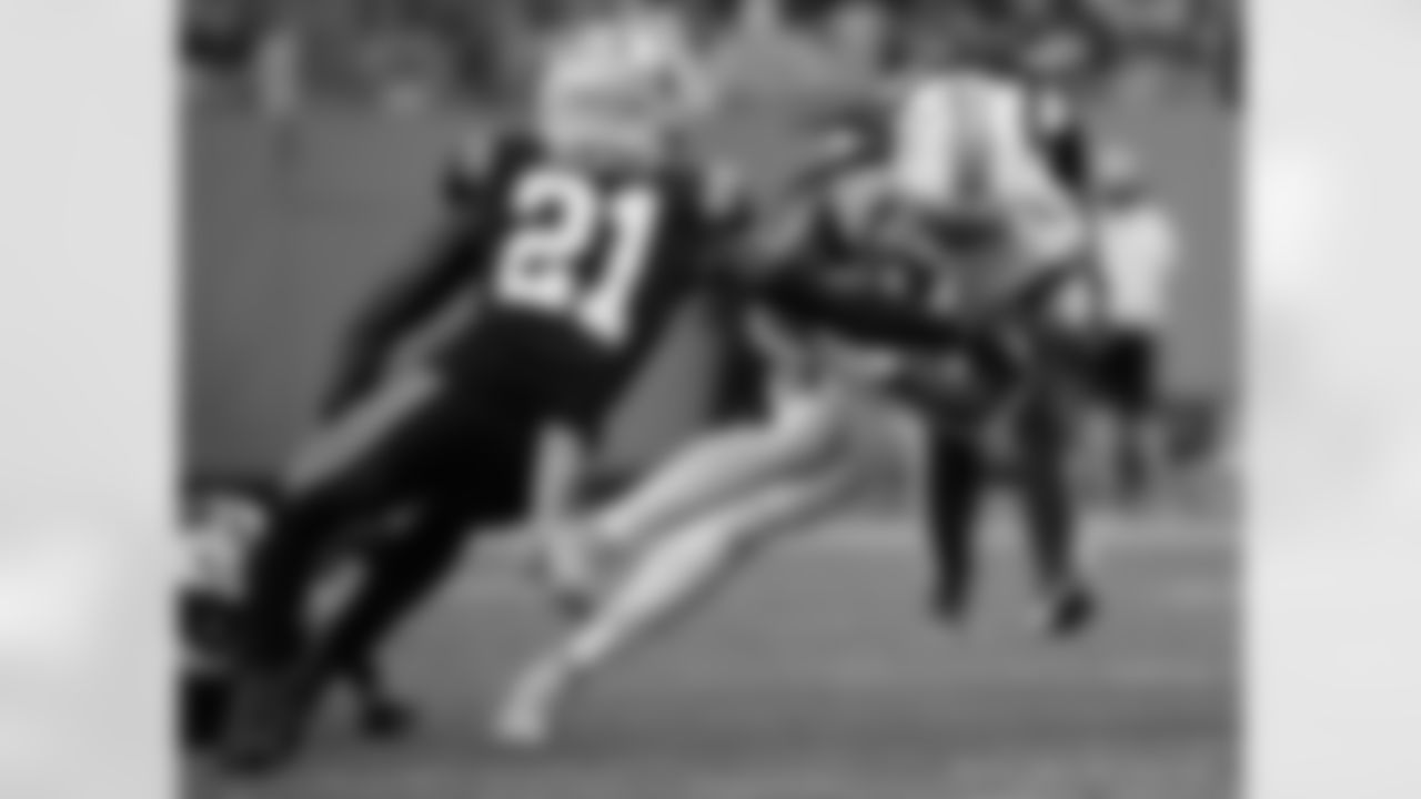 Check out the game action photos from the New Orleans Saints game against the Carolina Panthers for Week 10 of the 2025 NFL season on Nov. 9, 2025 at Bank of America Stadium.