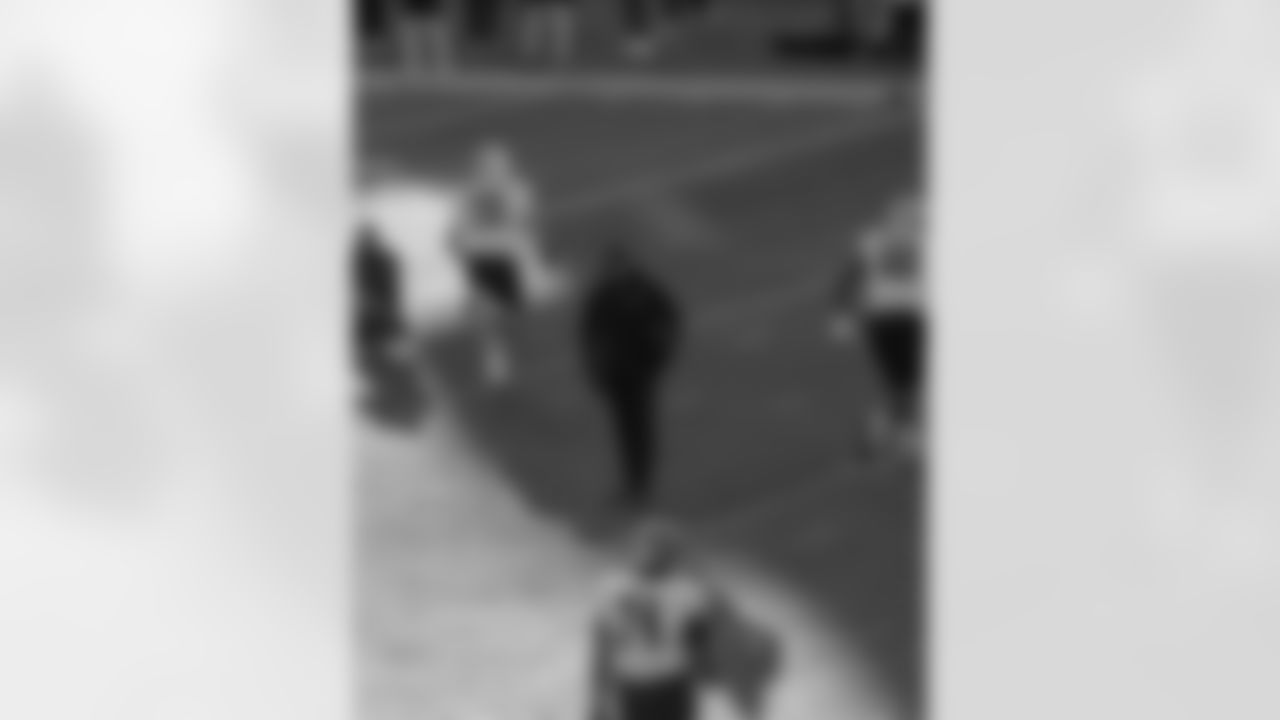 Check out photos from Day 1 of practices at the 2026 Panini Senior Bowl in Mobile, Ala. on Tuesday, Jan. 27, featuring top NFL Draft prospects and Saints personnel including Associate Head Coach and Running Backs Coach Joel Thomas, Quarterbacks Coach Scott Tolzien, Assistant Special Teams Coach Kyle Wilber, Assistant Defensive Backs Coach Robert Blanton, and Assistant to the Head Coach Mike Martinez working with players.