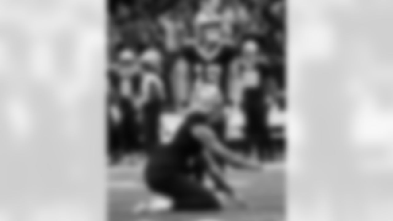 Check out the game action shots from the New Orleans Saints game against the Chicago Bears in Week 9 of the 2023 NFL season.