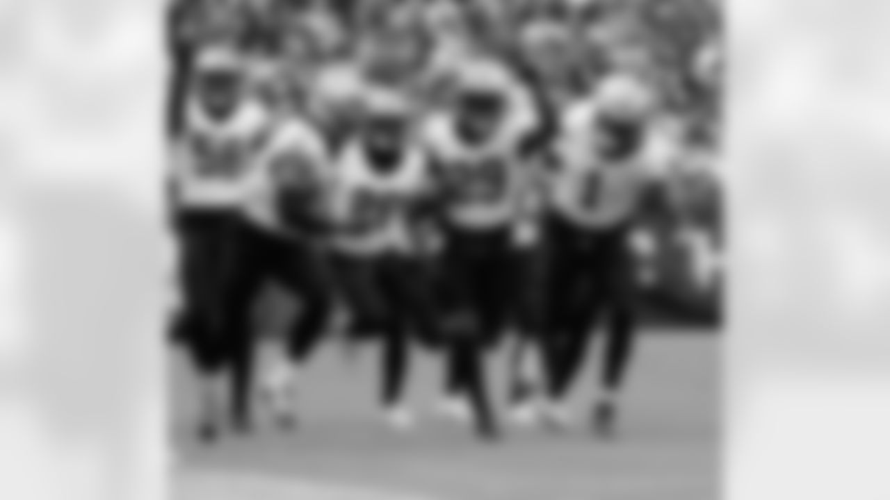 Check out the game action photos from the New Orleans Saints game against the Chicago Bears for Week 7 of the 2025 NFL season on Oct. 19, 2025 at Soldier Field.
